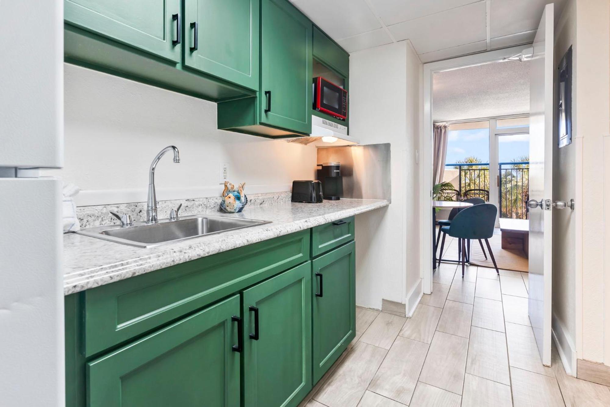 Recently Remodeled Double Queen Condo- Oceanfront Views! Boardwalk 135 Myrtle Beach Exterior foto